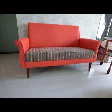 ２０タイプのオリジナルデザインのソファ。すべてのタイプでカスタマイズ出来ます。お好みのソファを作るならば当店へ