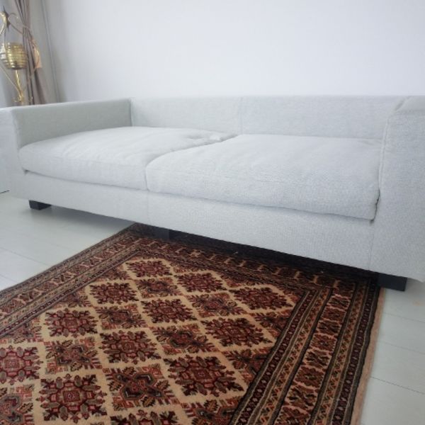 ディーゼルのソファ張替賜ります。