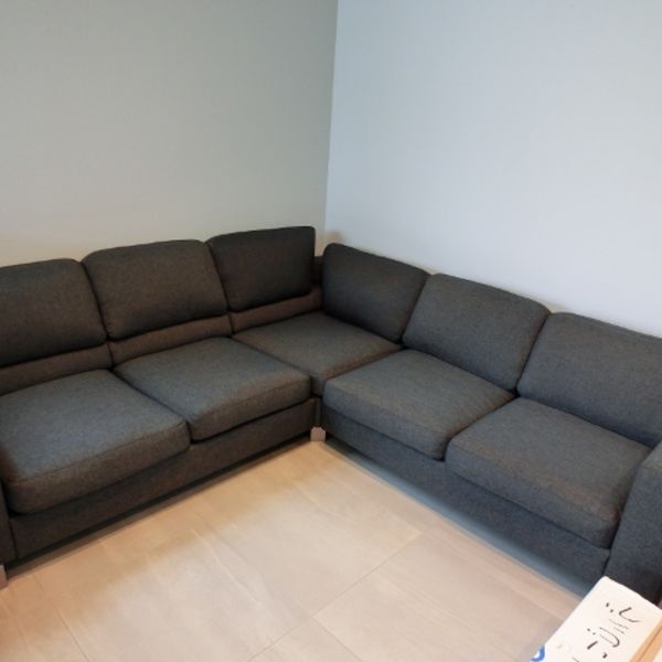 ボーコンセプトソファ張替いたします。