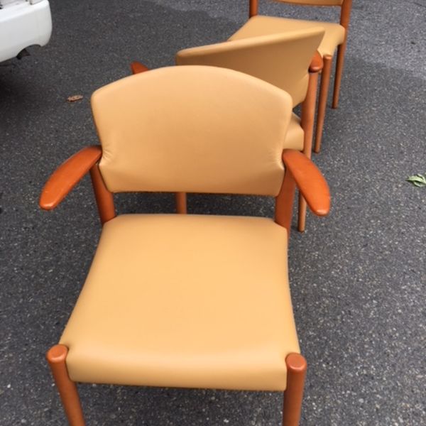 アルフレックスＭＫチェアー張替いたします。