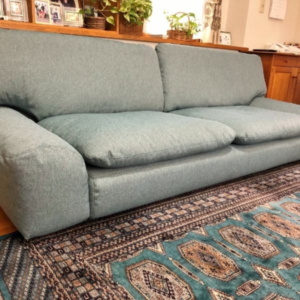 カバーリングソファを張り込みソファに張替えました。