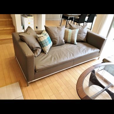 B&Bジョージ３人掛けソファを張替ました。