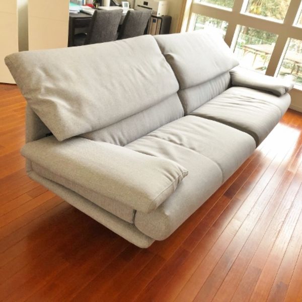 B&Bの4人掛けソファを張替ました。