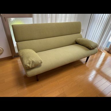 東京でカンディハウス２人掛けソファ張替えました。